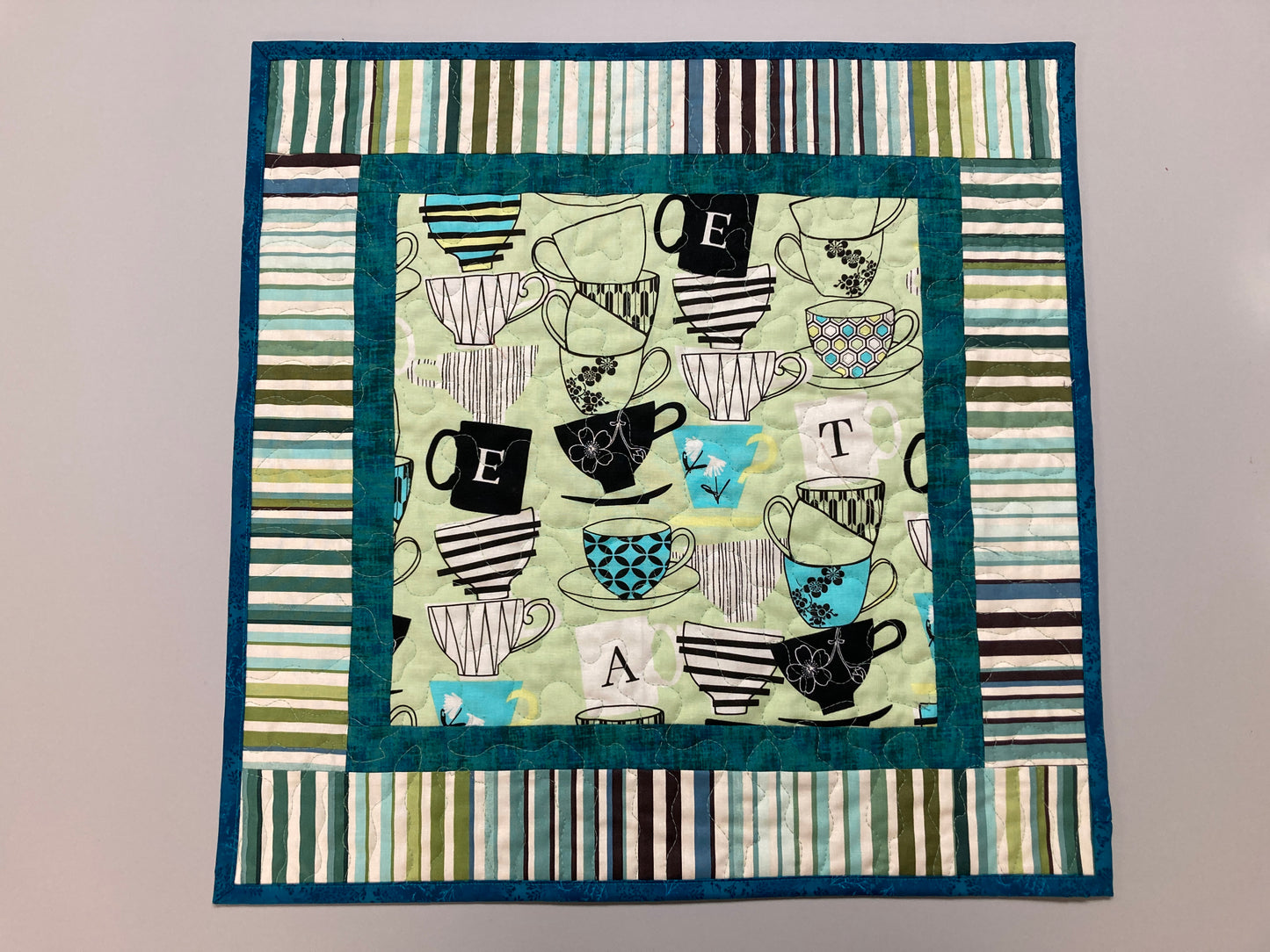 Retro Teacups Quilted Table Topper Square, Reversible 20x20" Dining Coffee End Table Vintage Nostalgic Handmade Blue Green Minimalist