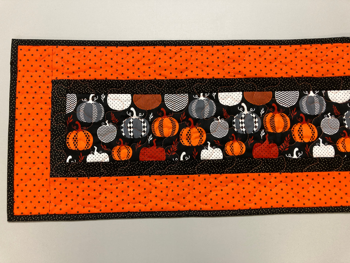 Halloween Pumpkin Quilted Table Runner, Reversible Fall Leaves 12x46" Coffee Dining Buffet, Scary Pumpkins Black Gray White Spooky Decor