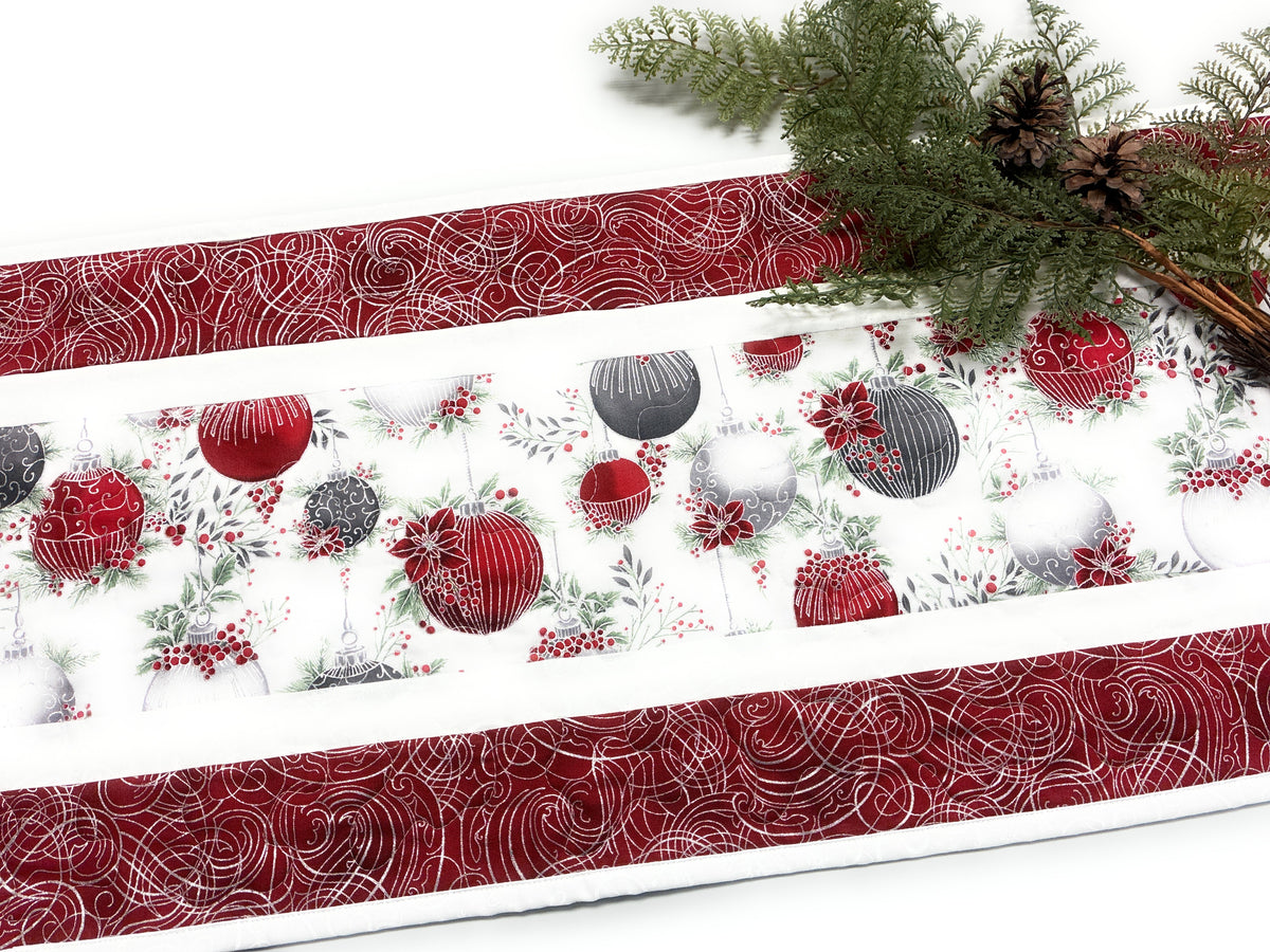 Christmas Ornament Quilted Dining Table Runner + Placemats Red Silver Balls 13x48" Handmade