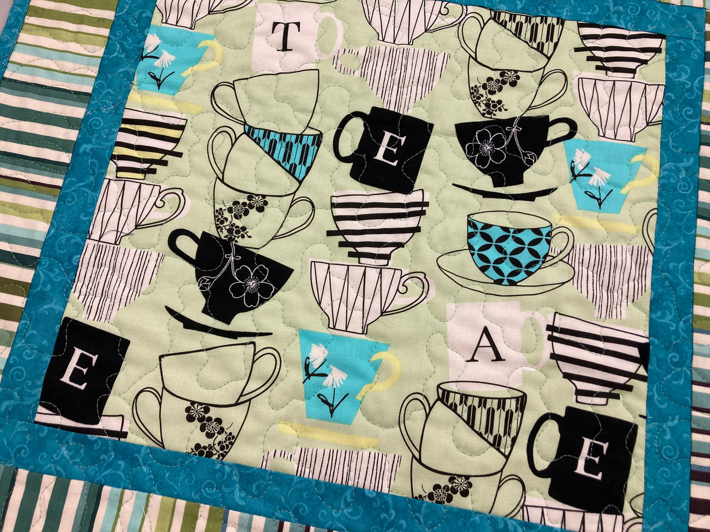 Retro Teacups Quilted Table Topper Square, Reversible 20x20" Dining Coffee End Table Vintage Nostalgic Handmade Blue Green Minimalist