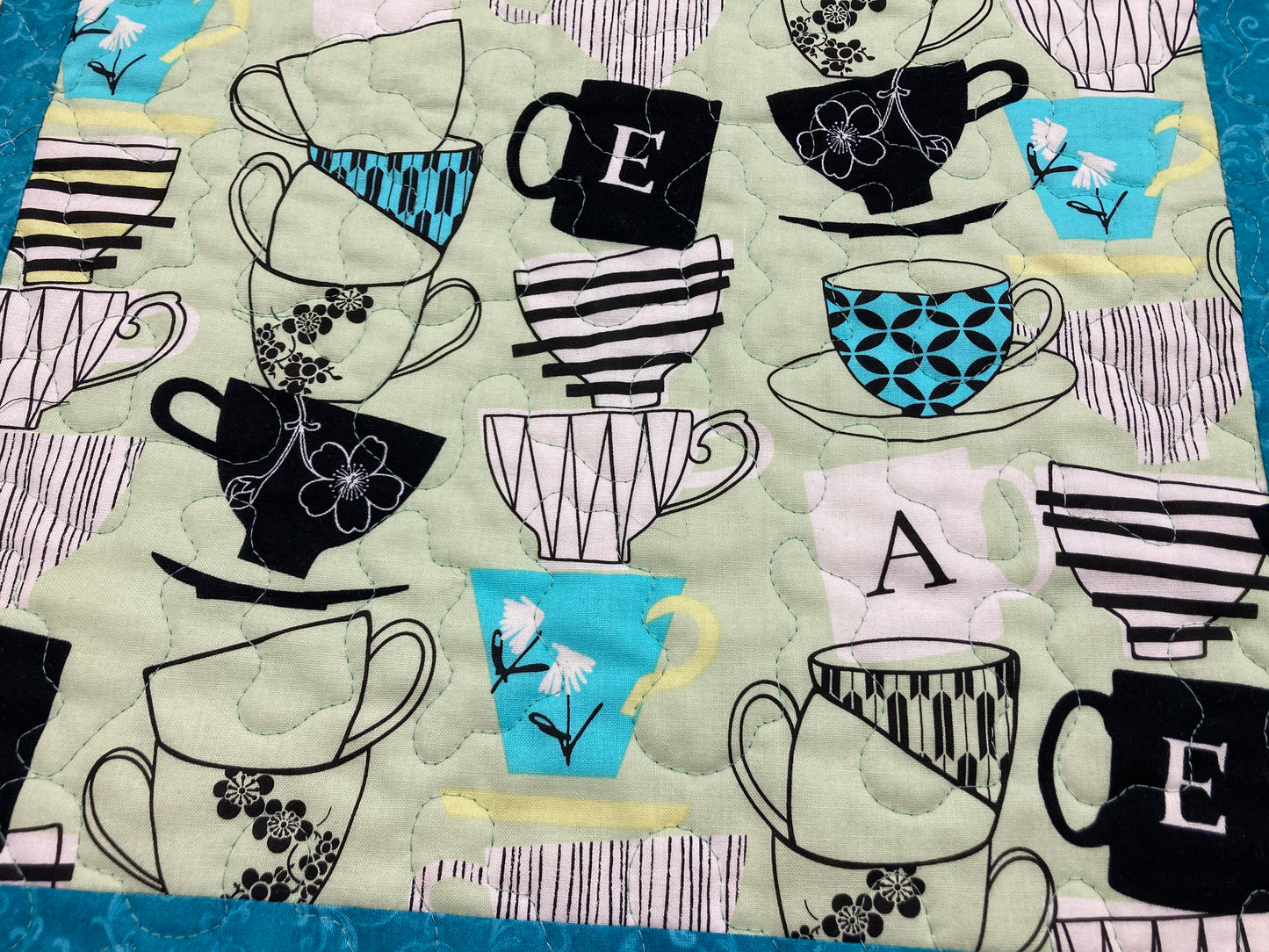 Retro Teacups Quilted Table Topper Square, Reversible 20x20" Dining Coffee End Table Vintage Nostalgic Handmade Blue Green Minimalist