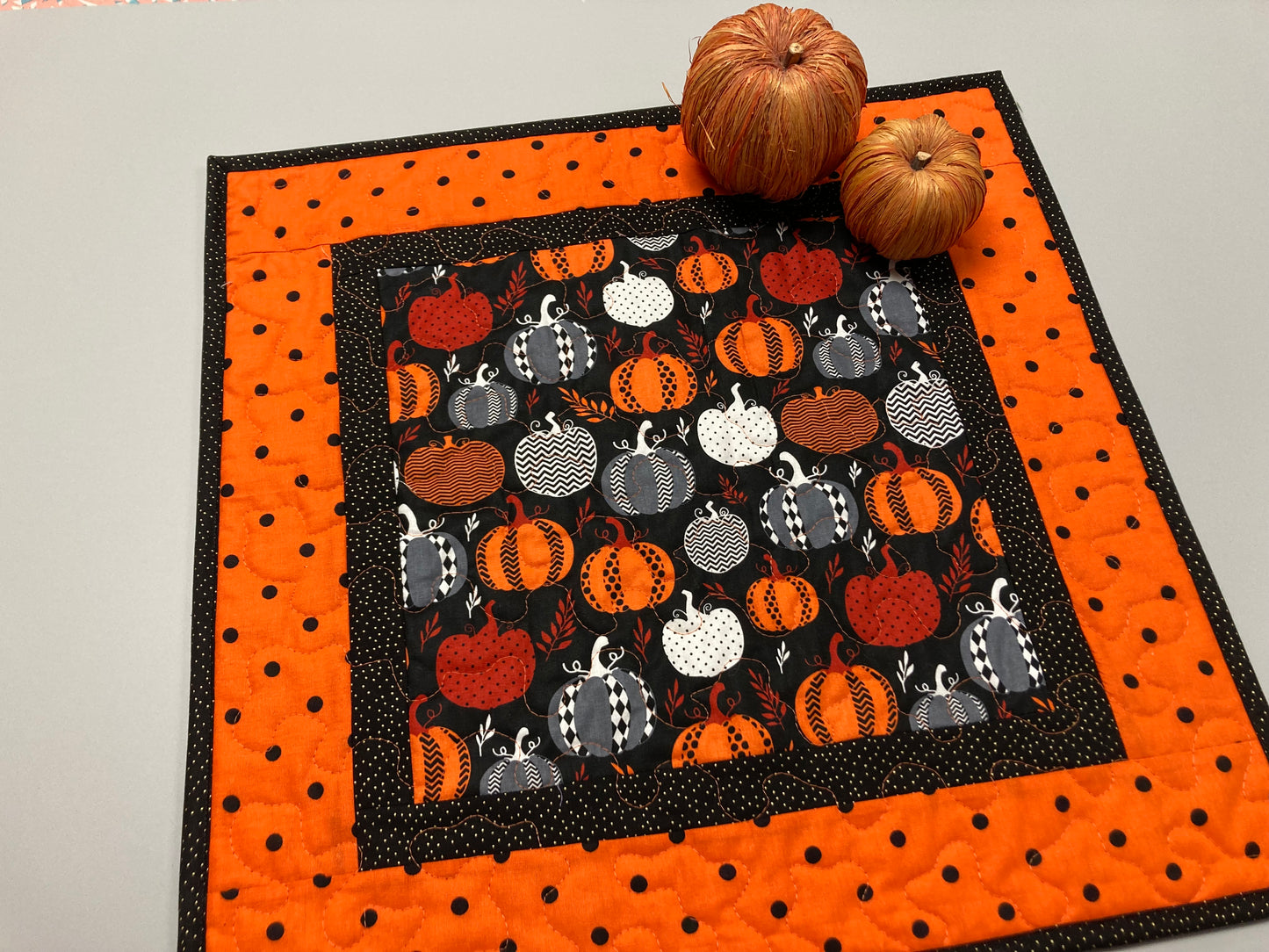 Halloween Pumpkin Quilted Table Topper, Reversible Fall Butterflies 20x20" Coffee Dining Buffet, Scary Pumpkins Black Gray White Spooky Decor