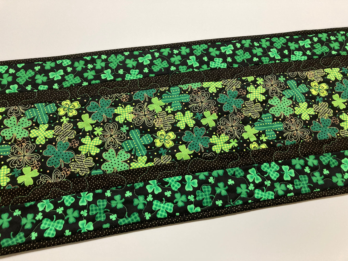 St Patrick's Day Shamrocks Quilted Table Runner, 13x48" Reversible Spring Summer Flowers, Coffee End Table Dining Table St. Pattys Day