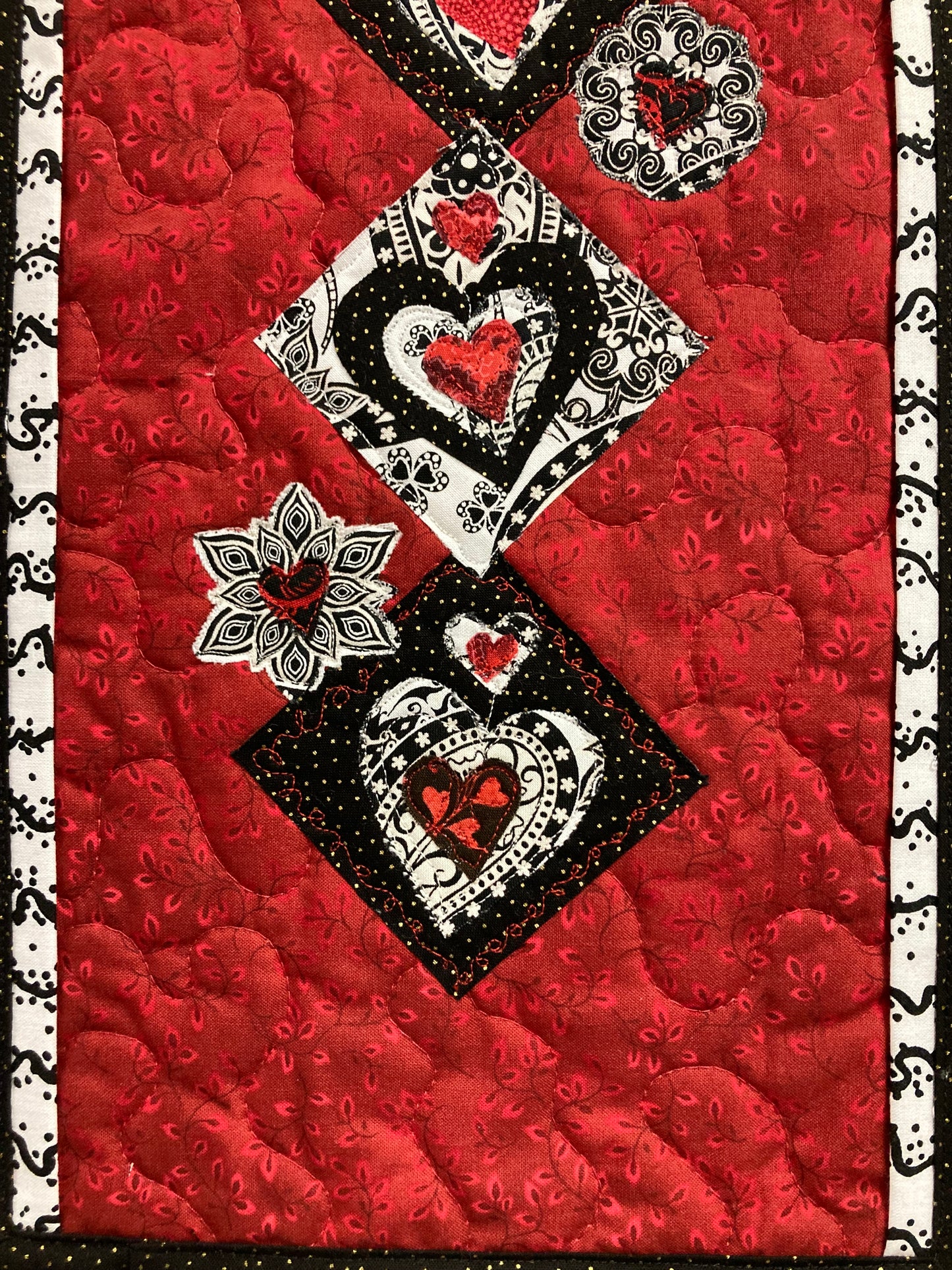 Red Hearts Quilted Fabric Wall Hanging, Black White Textile Tapestry 9x17" Valentines Art Vertical Wall Decor Bedroom Kitchen Handmade