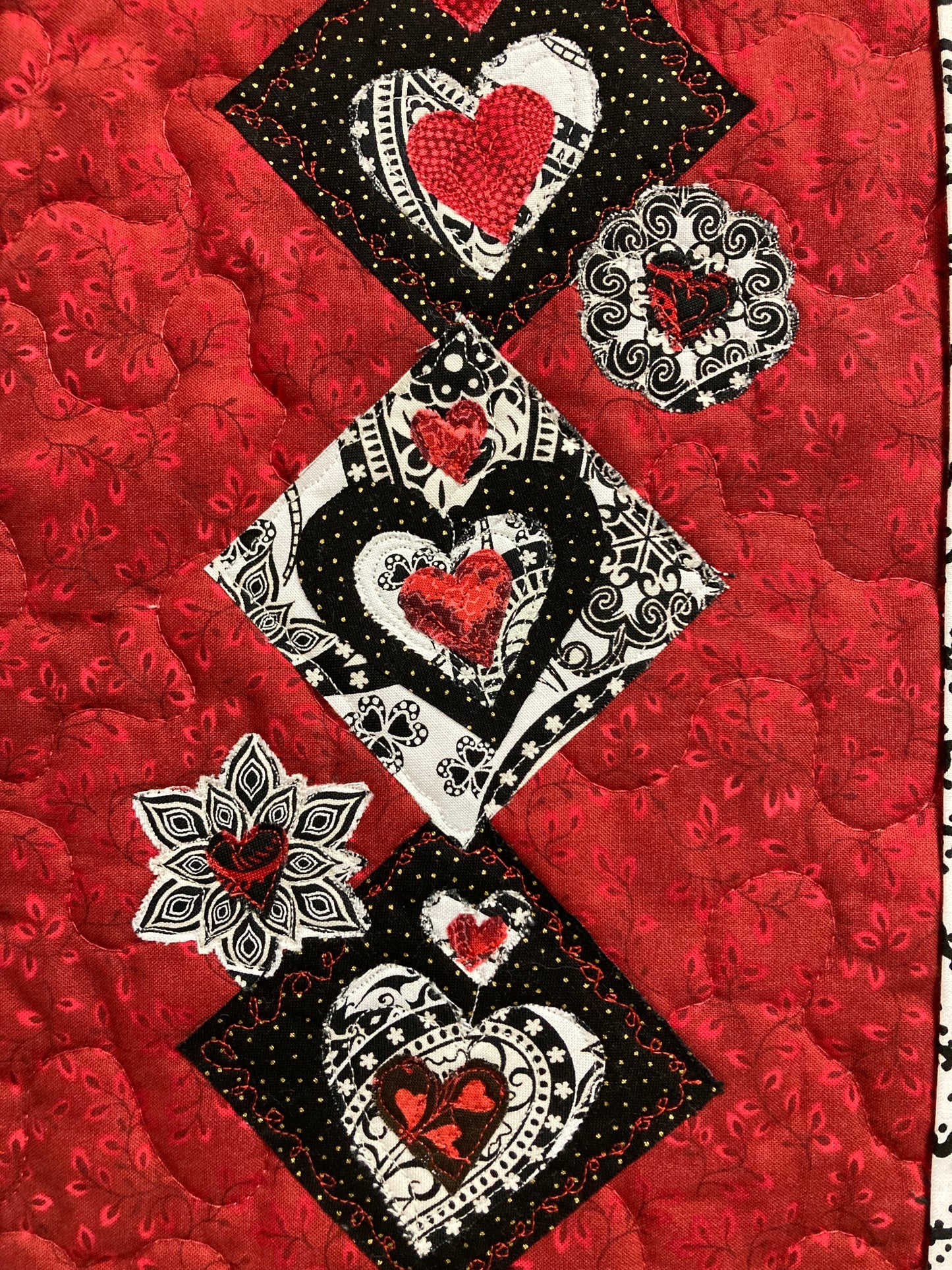 Red Hearts Quilted Fabric Wall Hanging, Black White Textile Tapestry 9x17" Valentines Art Vertical Wall Decor Bedroom Kitchen Handmade