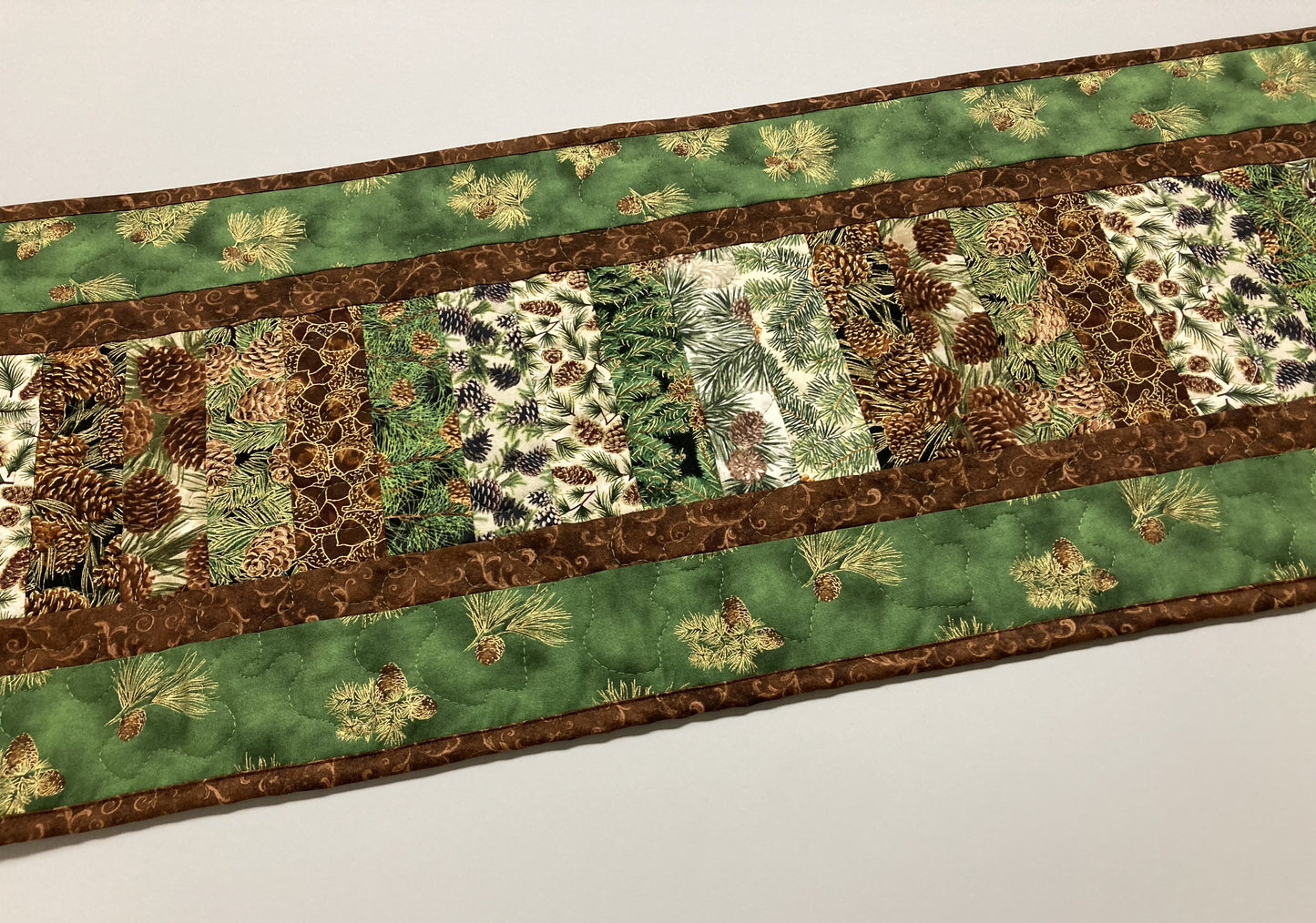 Pine Cones and Acorns Rustic Table Runner, Quilted Reversible Summer Long Wide, 13x60", Dining Coffee End Table Decor Mountain Cabin Woods