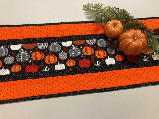 Halloween Pumpkin Quilted Table Runner, Reversible Fall Leaves 12x46" Coffee Dining Buffet, Scary Pumpkins Black Gray White Spooky Decor