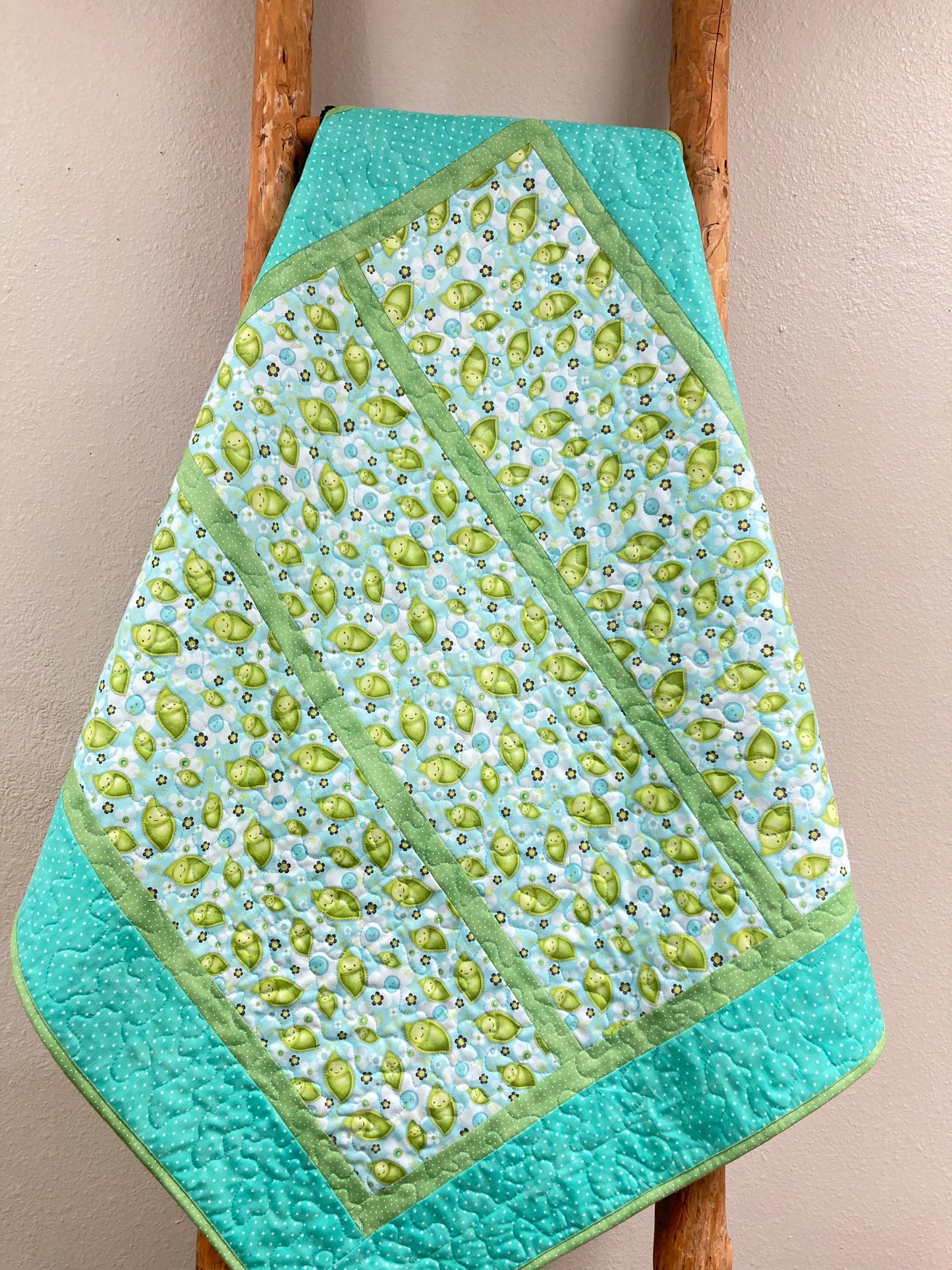 Baby Quilt, Green and Turquoise Pea Pod Baby Faces, Gender Neutral Toddler Throw, Boy or Girl Quilt, Play Mat, Shower Gift 37x40"