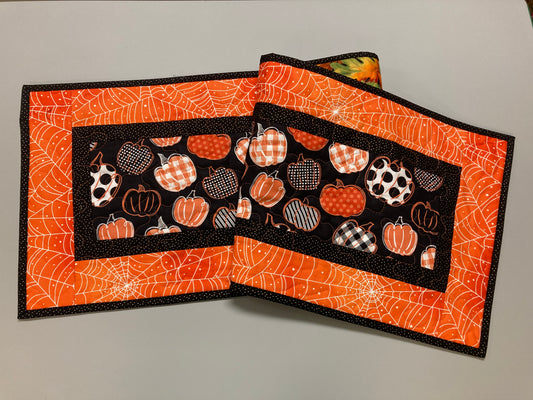 Halloween Pumpkin Quilted Table Runner, Reversible Fall Leaves 13x48" Coffee Dining, Scary Pumpkins Black Gray White Spooky Spiderwebs Decor