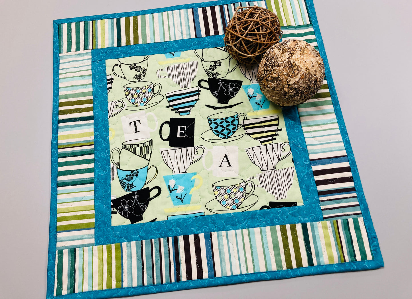 Retro Teacups Quilted Table Topper Square, Reversible 20x20" Dining Coffee End Table Vintage Nostalgic Handmade Blue Green Minimalist