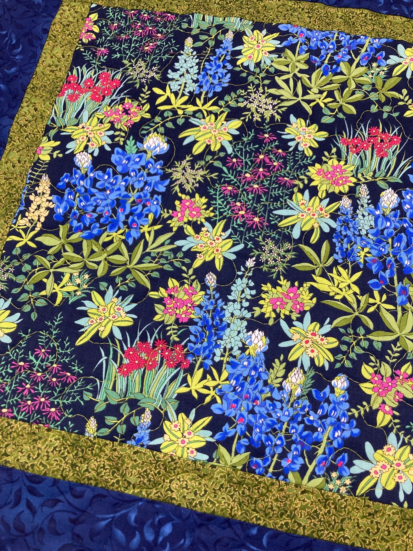 Garden Wildflower Quilted Table Topper, Large Square Coffee Table Reversible 20x20" Summer End Table, Garden Everyday Kitchen